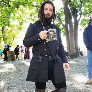 Meet your Posher, Michael